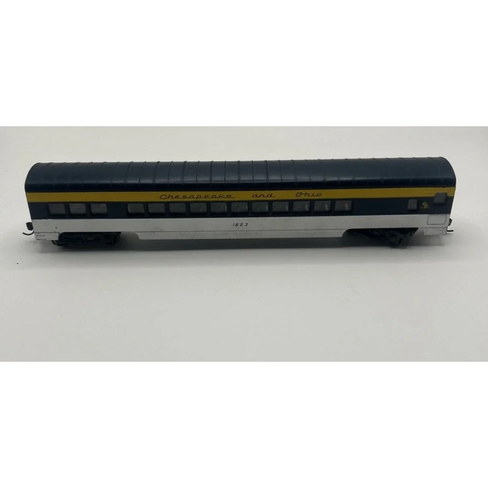 CON-COR 1/87 Scale 72‎ FT. HO PASSENGER CAR CHESAPEAKE & OHIO